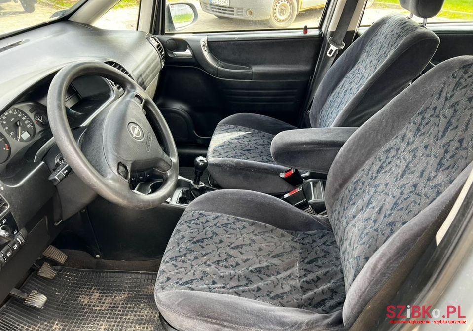 2000' Opel Zafira photo #6