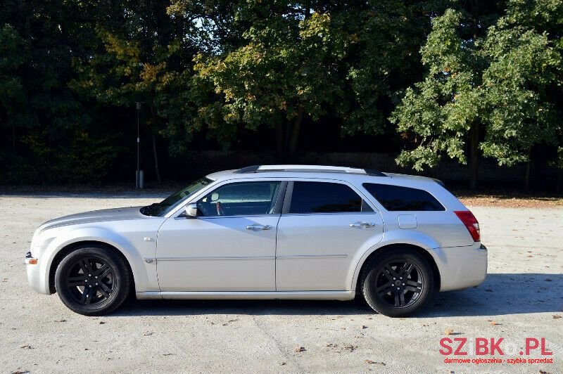 2005' Chrysler 300C photo #6