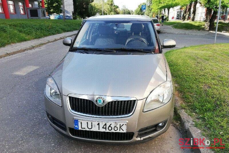 2008' Skoda Fabia photo #3