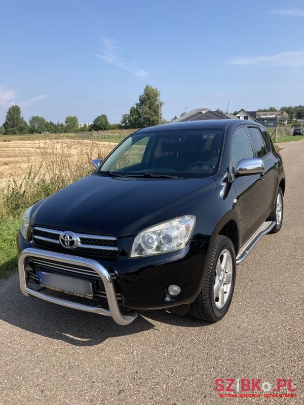 2006' Toyota RAV4 photo #1