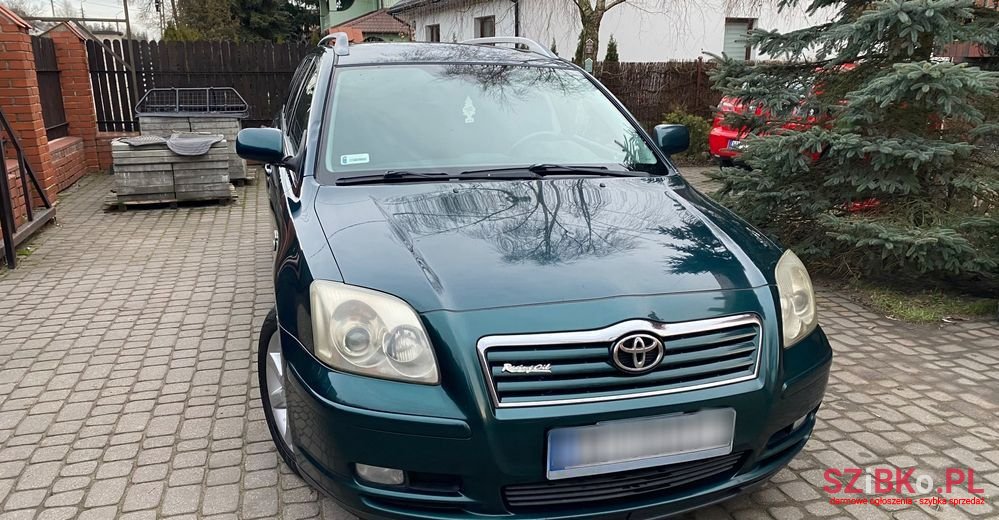 2003' Toyota Avensis photo #5