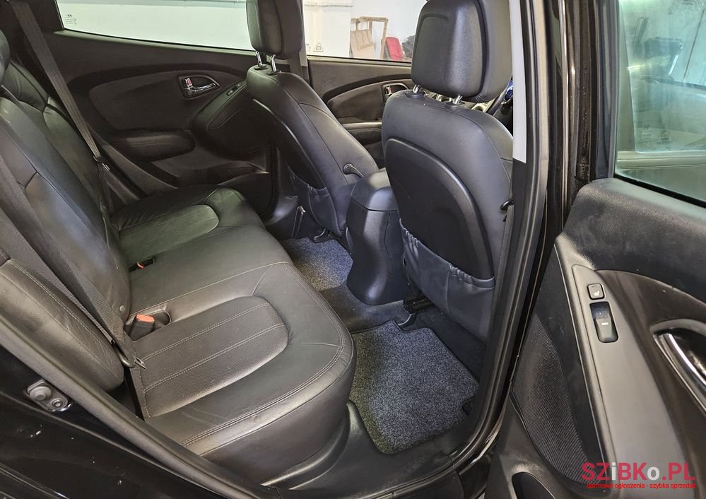 2012' Hyundai ix35 photo #4