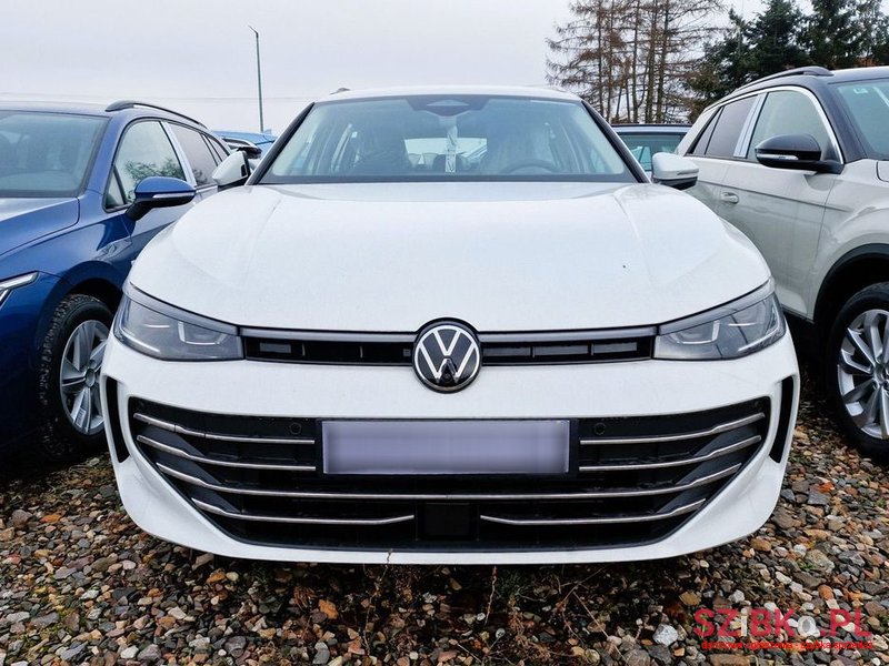 2024' Volkswagen Passat photo #1