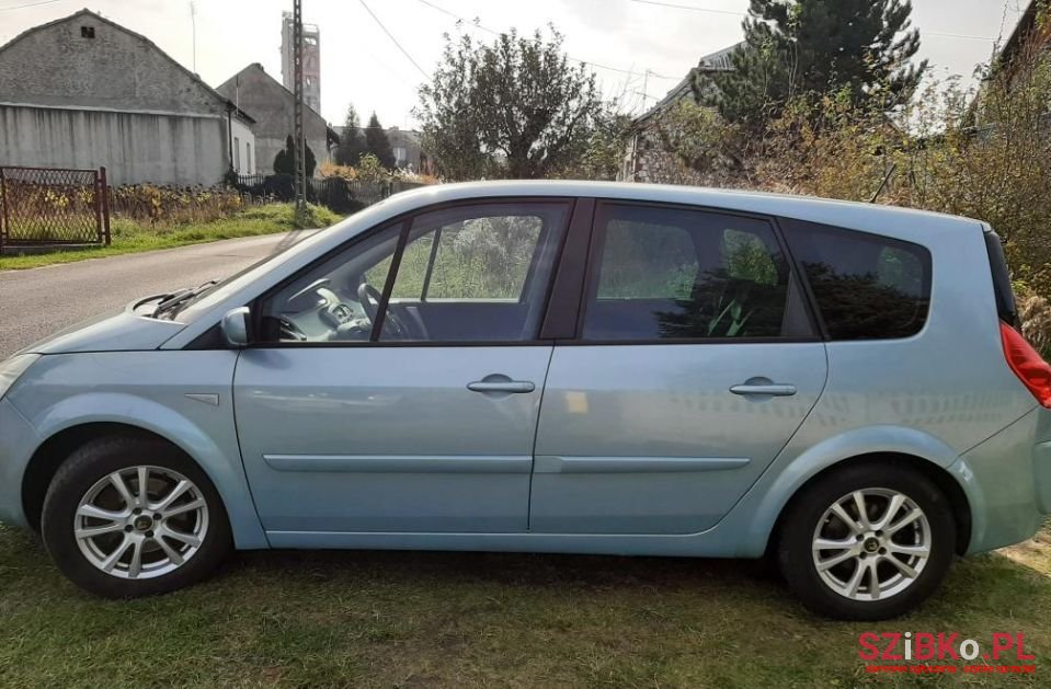 2007' Renault Grand Scenic photo #4