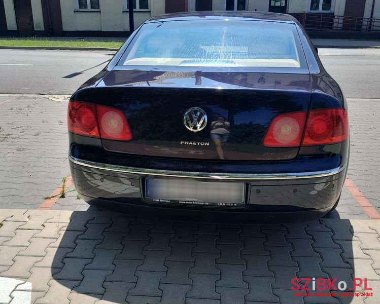 2003' Volkswagen Phaeton photo #4