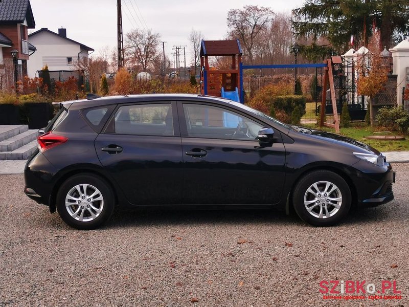 2015' Toyota Auris 1.33 Vvt-I Active photo #6