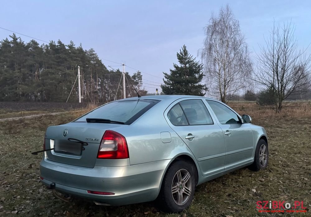 2008' Skoda Octavia 1.9 Tdi Elegance photo #3