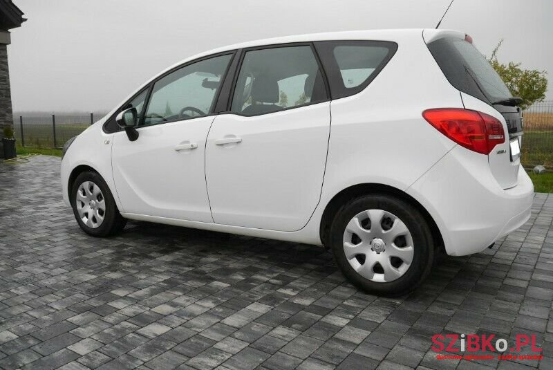 2014' Opel Meriva photo #3