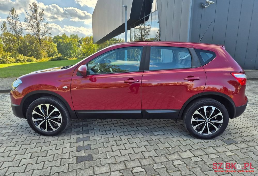 2013' Nissan Qashqai 2.0 Tekna photo #5