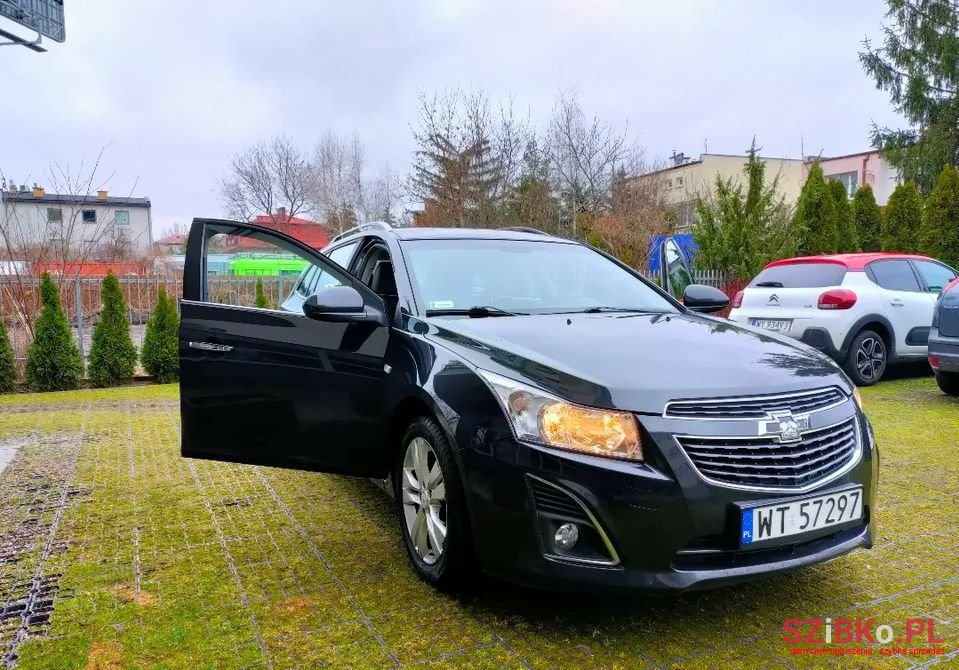 2012' Chevrolet Cruze photo #2