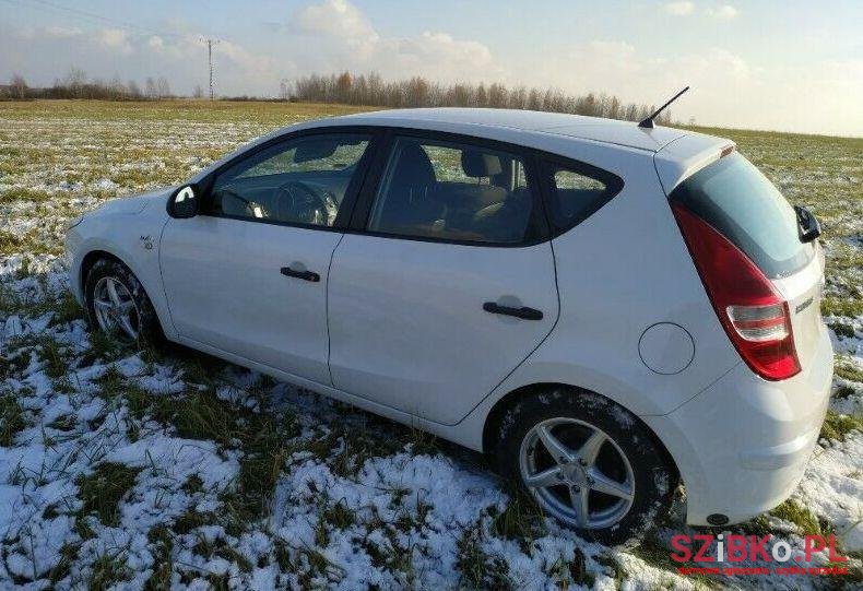 2010' Hyundai I30 photo #1