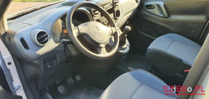 2015' Peugeot Partner photo #4