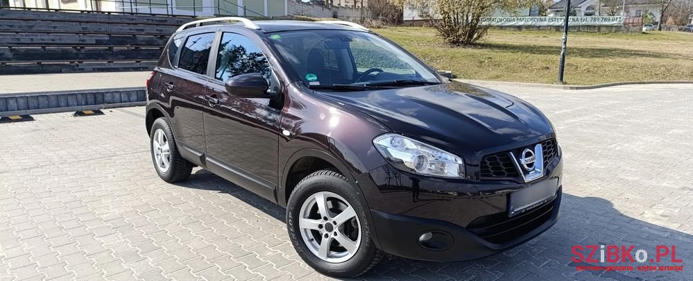 2010' Nissan Qashqai 1.6 I-Way photo #2