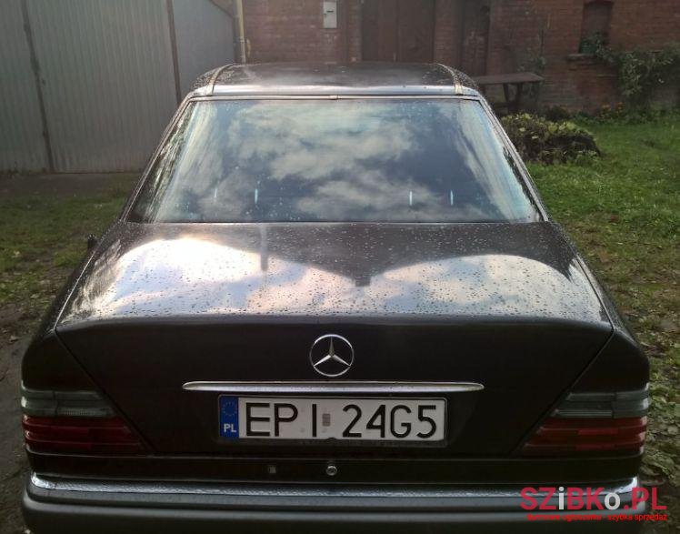 1995' Mercedes-Benz Klasa E photo #1