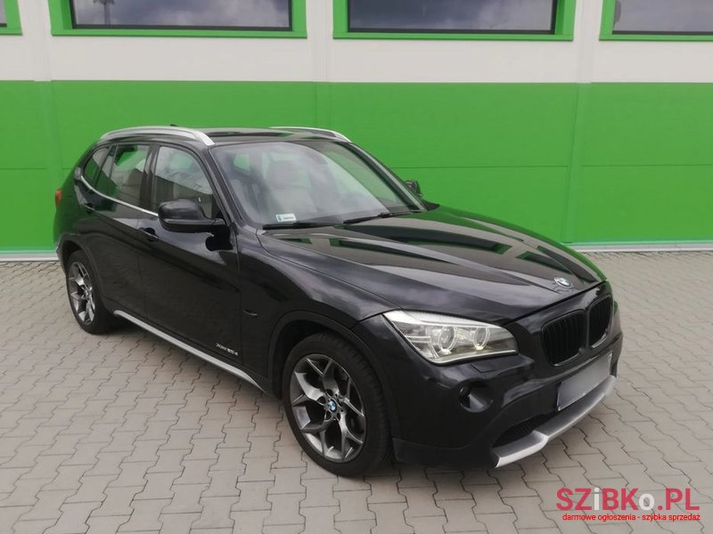 2011' BMW X1 Xdrive20D photo #3
