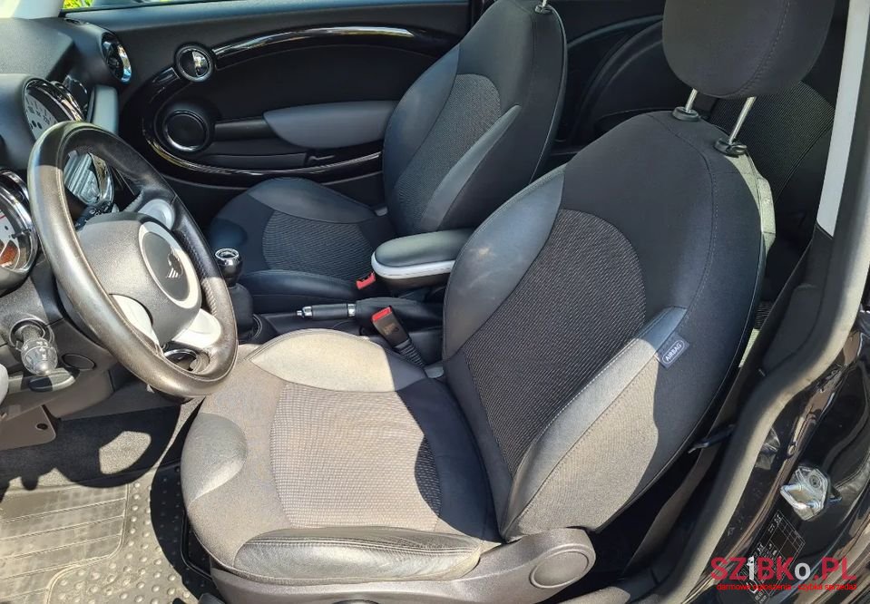 2008' MINI Cooper S photo #6