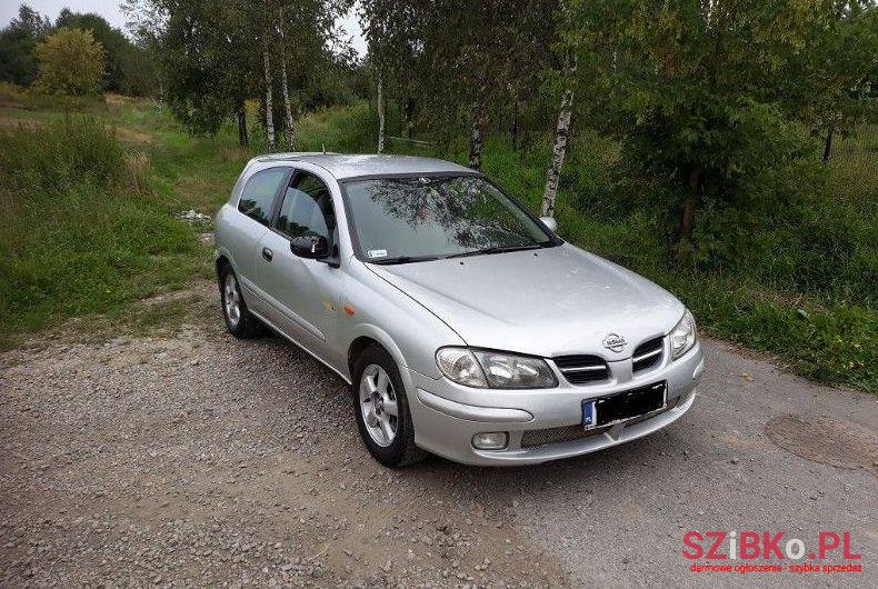 2002' Nissan Almera photo #1