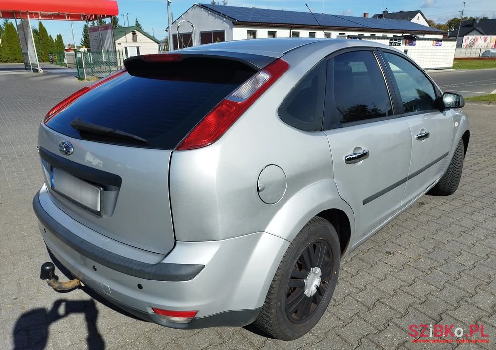 2005' Ford Focus photo #3