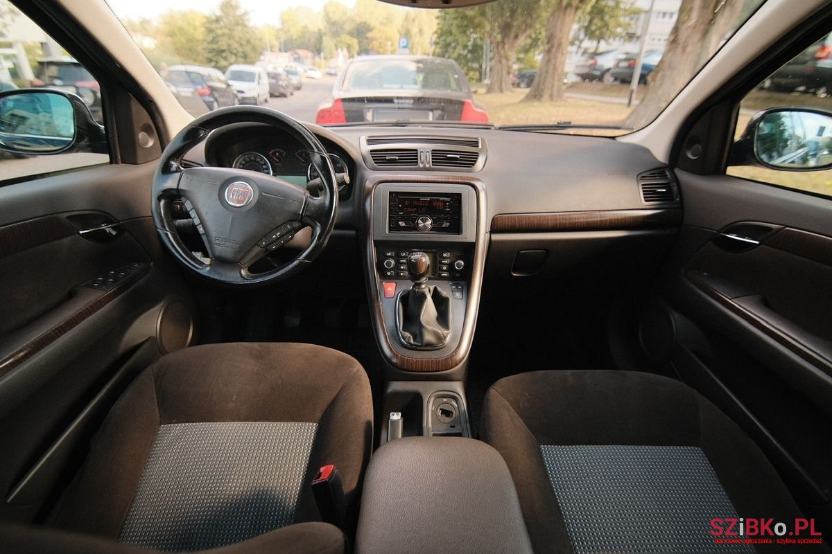 2009' Fiat Croma photo #4