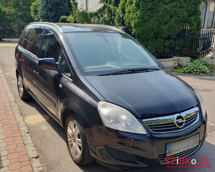 2009' Opel Zafira photo #2