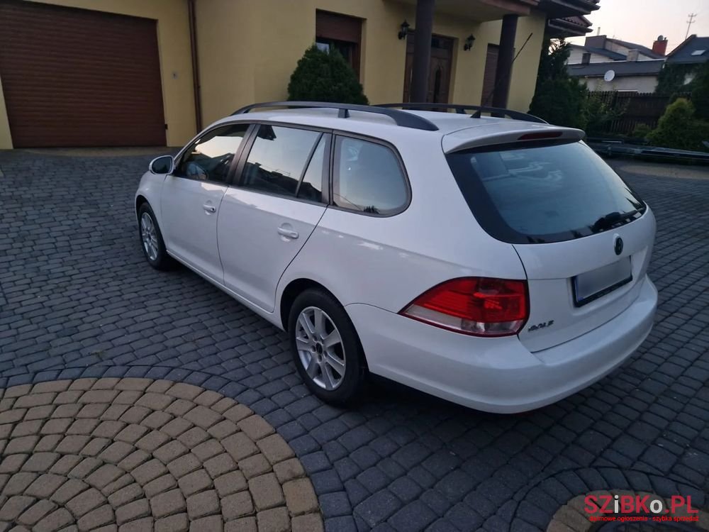 2009' Volkswagen Golf V 1.4 Trendline photo #5