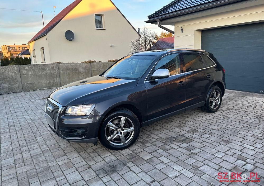 2009' Audi Q5 S Tronic photo #2