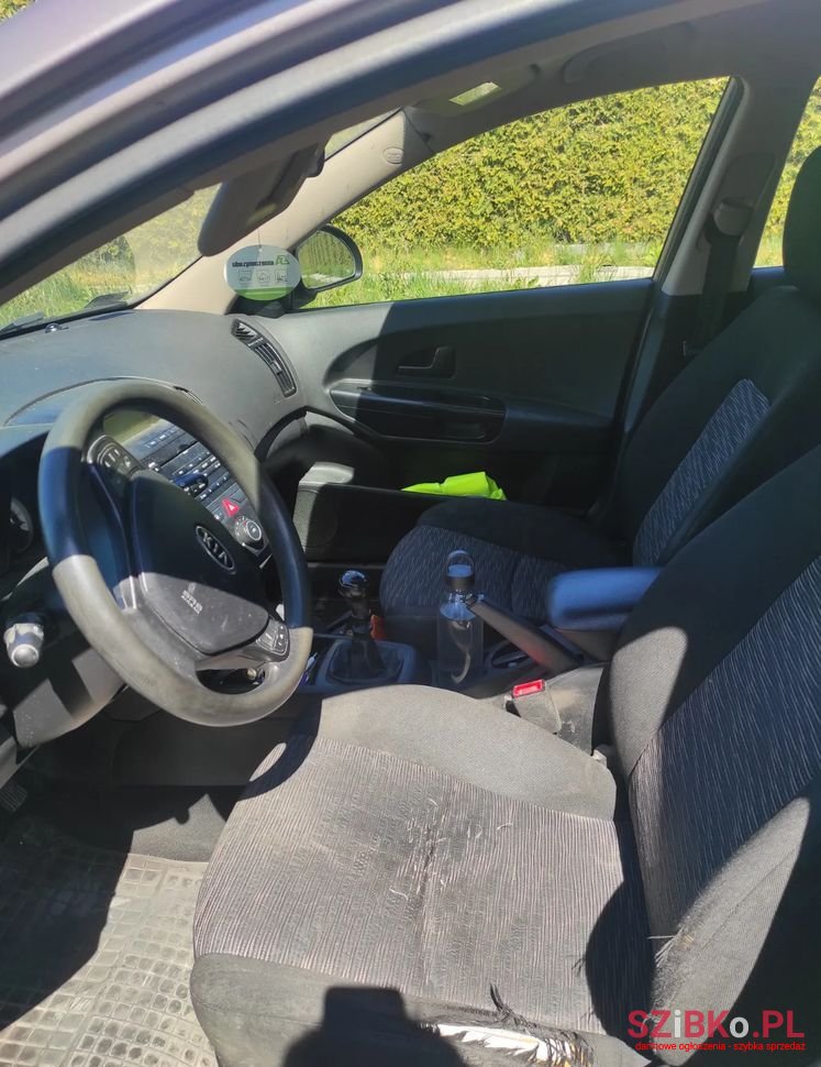 2008' Kia Ceed photo #3