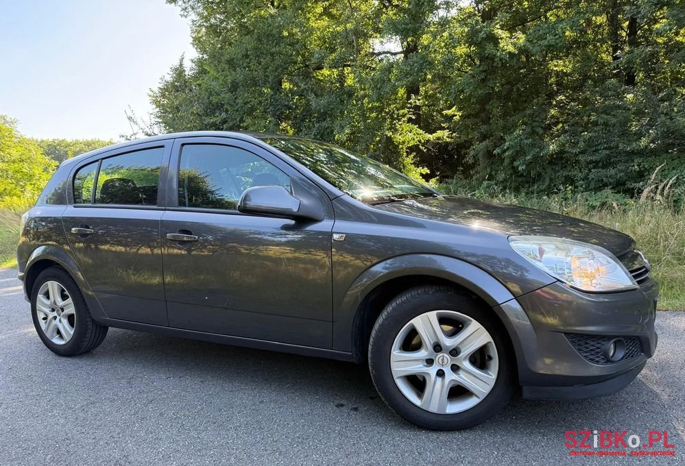 2009' Opel Astra Iii 1.4 Cosmo photo #3