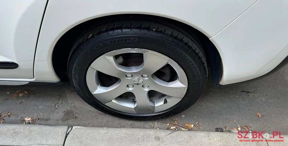 2013' Peugeot 3008 photo #6