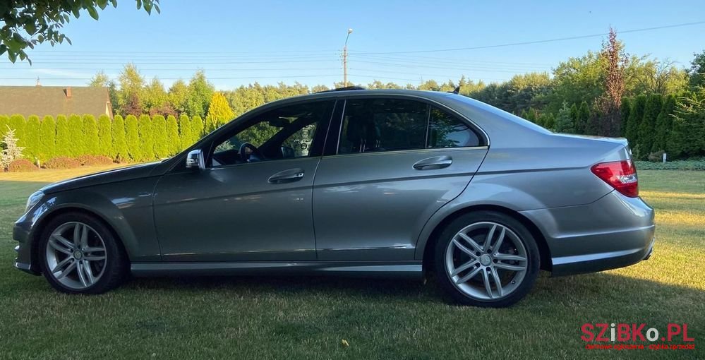 2013' Mercedes-Benz C-Class photo #3