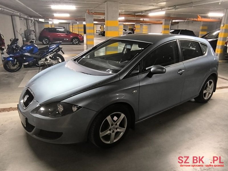 2006' SEAT Leon photo #1