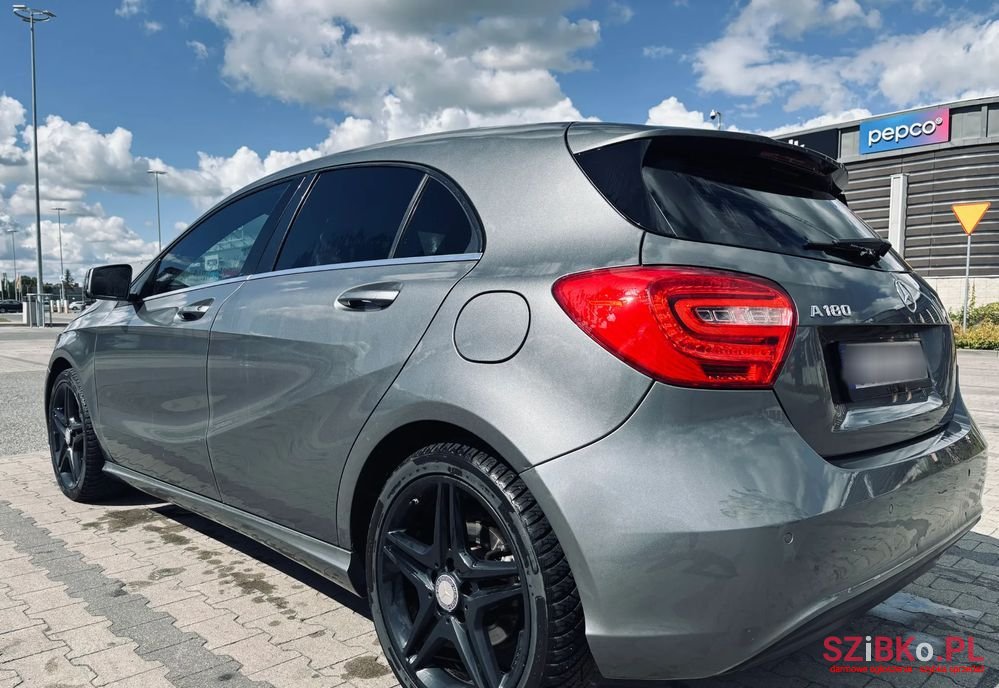 2013' Mercedes-Benz A-Class 180 photo #5