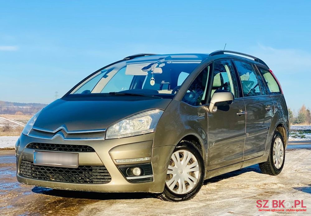 2011' Citroen C4 Grand Picasso photo #2