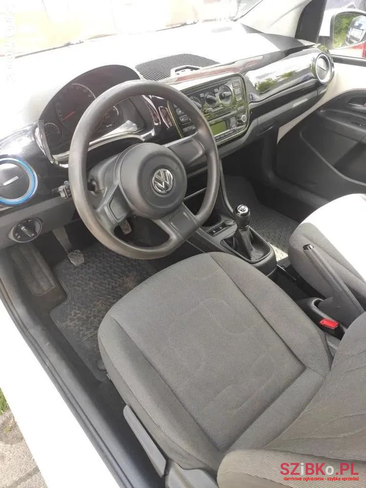 2016' Volkswagen Up! photo #6