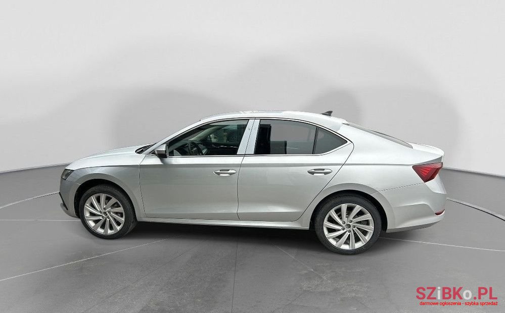 2023' Skoda Octavia photo #2
