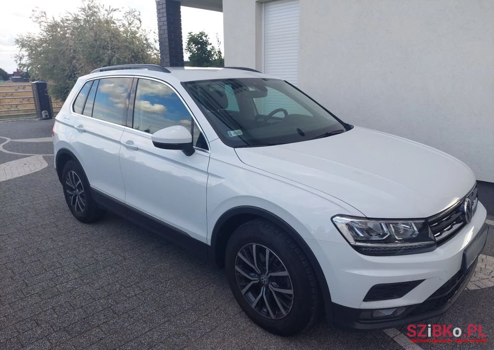 2019' Volkswagen Tiguan 1.5 Tsi Evo Comfortline photo #2