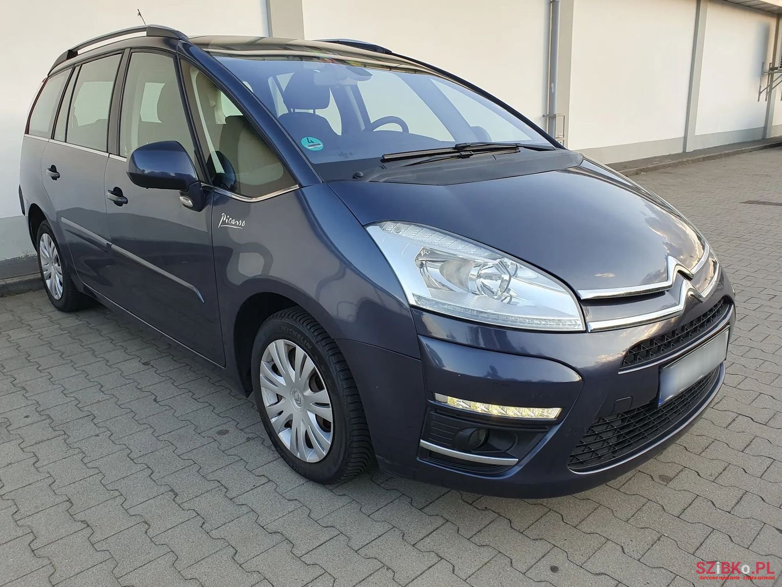 2010' Citroen C4 Grand Picasso photo #4