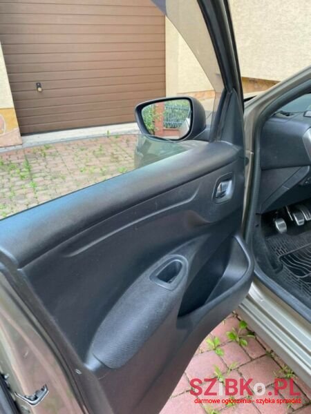 2015' Peugeot 301 photo #3