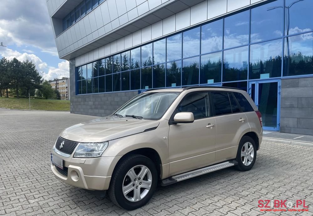 2005' Suzuki Grand Vitara photo #2