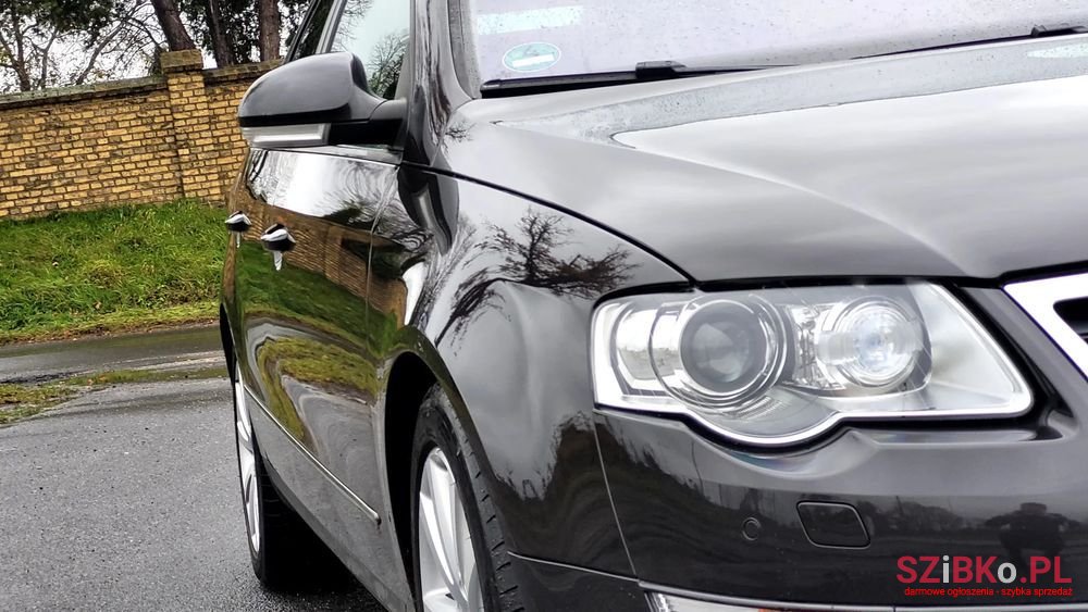 2006' Volkswagen Passat photo #3