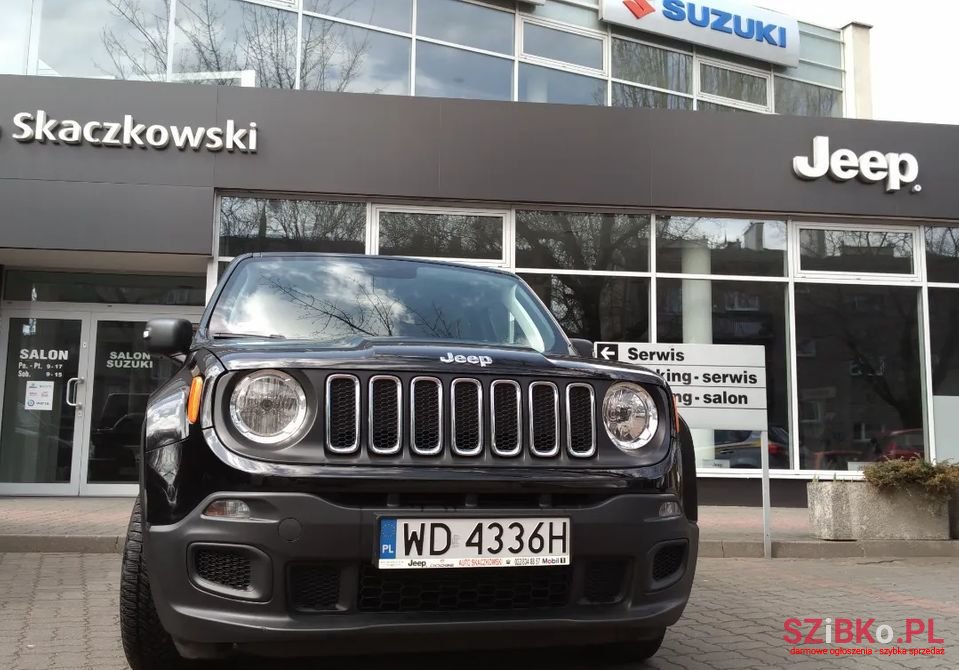 2018' Jeep Renegade photo #2