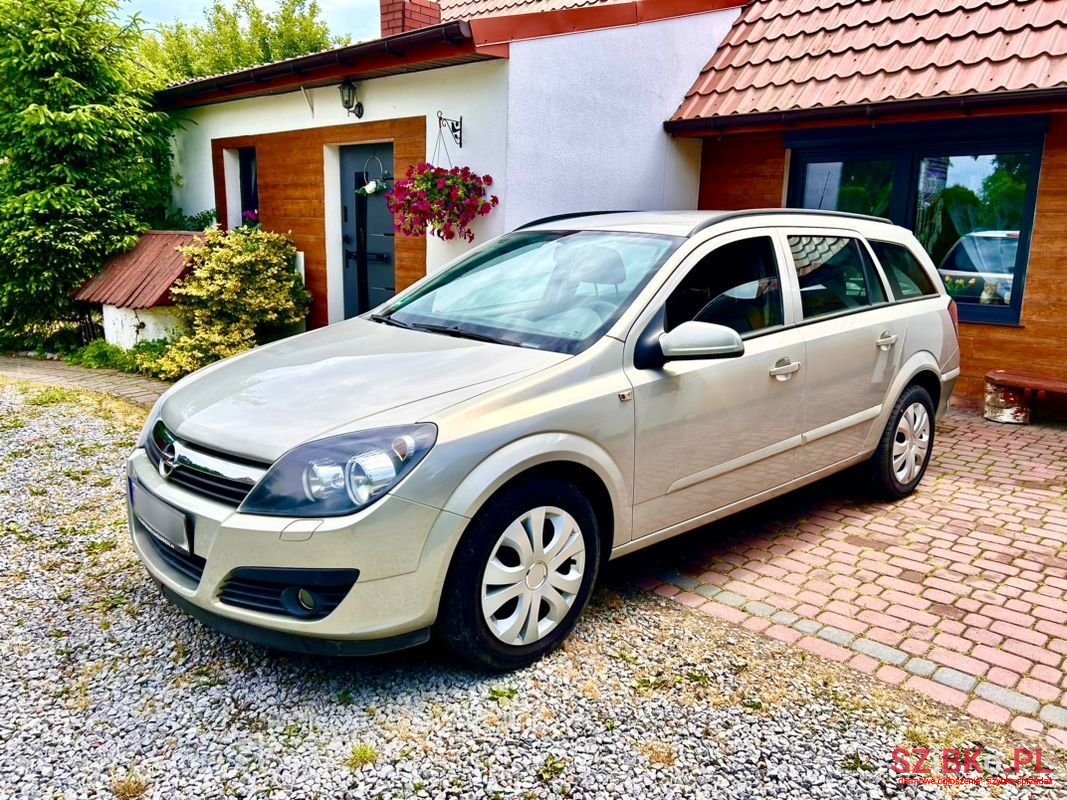 2005' Opel Astra photo #4