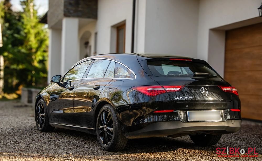 2022' Mercedes-Benz CLA photo #3