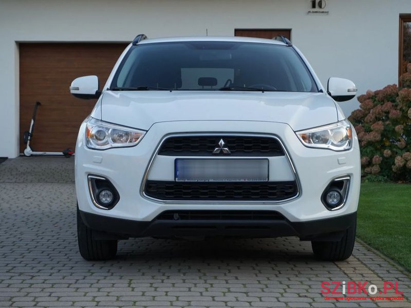 2014' Mitsubishi ASX photo #2