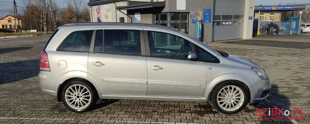2006' Opel Zafira photo #4
