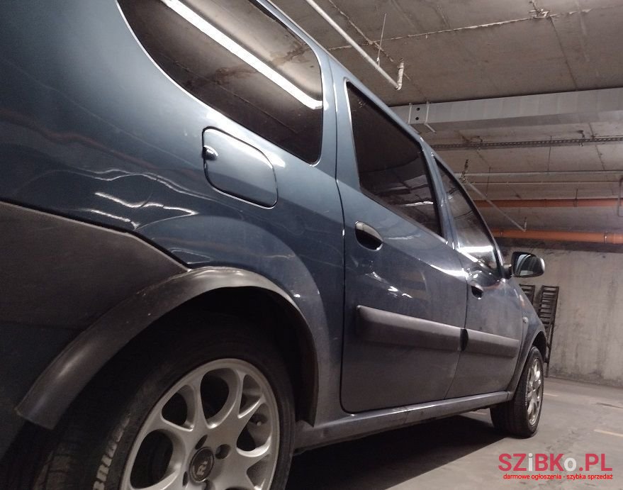 2008' Dacia Logan photo #6