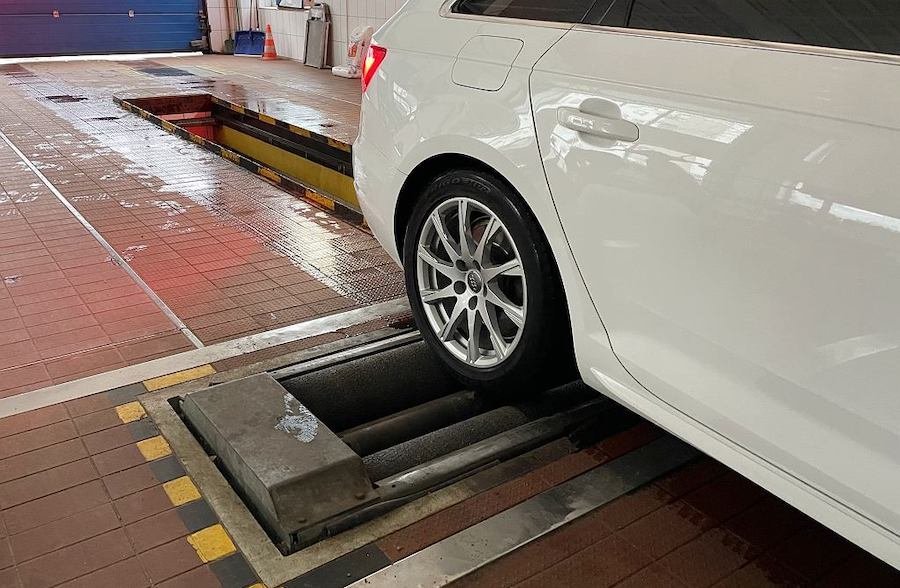 Kierowcy wciąż nie rozumieją. Jazda bez tego dokumentu to proszenie się o problemy