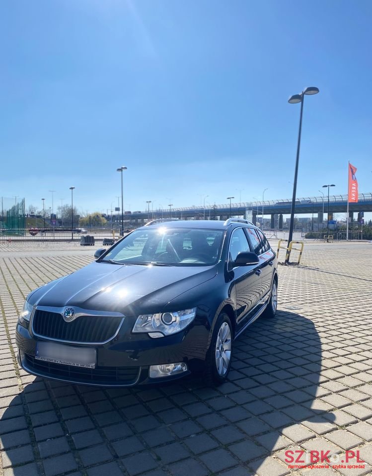 2013' Skoda Superb photo #2