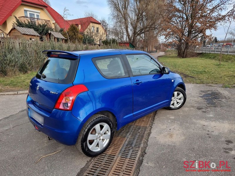 2009' Suzuki Swift photo #6