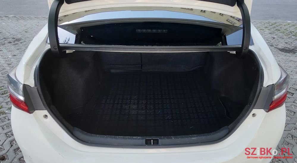 2017' Toyota Corolla 1.6 Premium photo #5